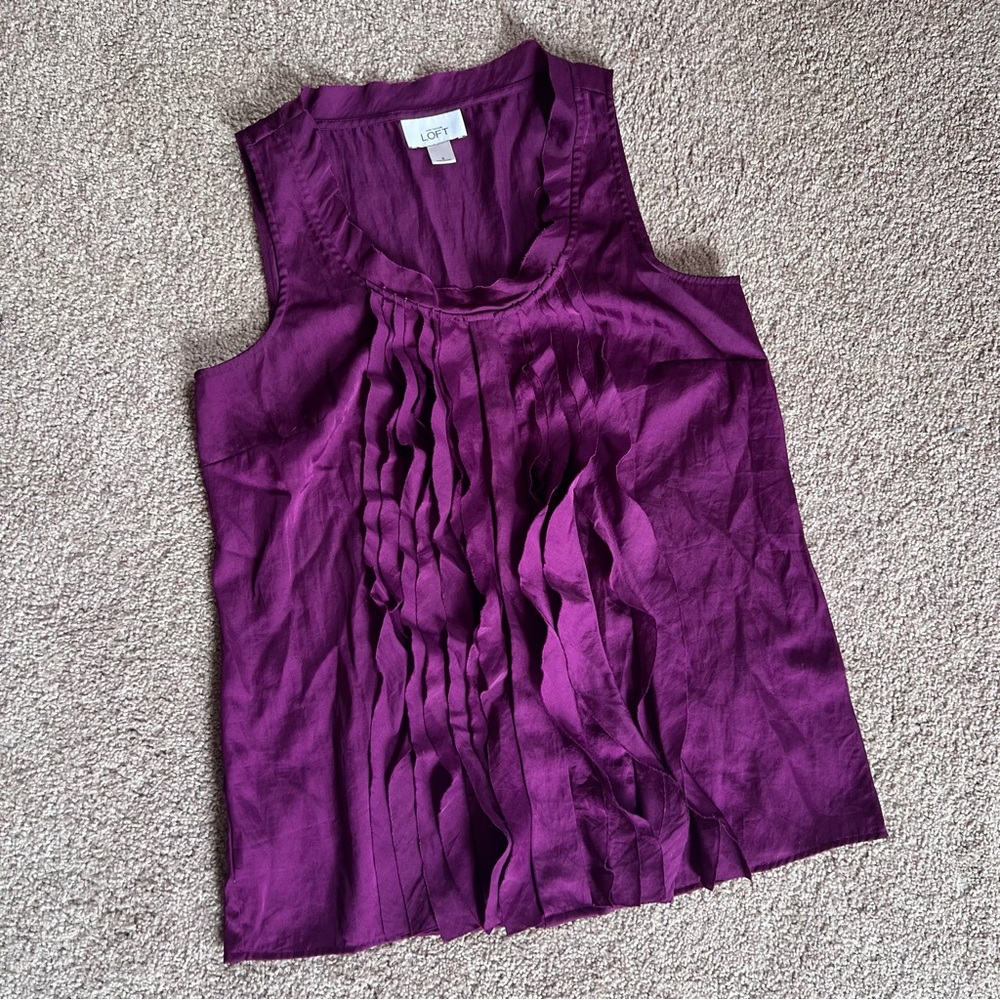 Ann Taylor loft small purple plum eggplant ruffle blouse sleeveless classic work
